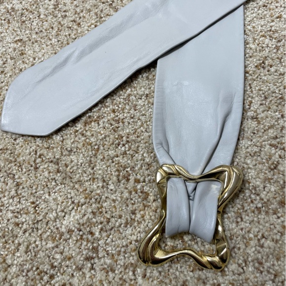 Vintage Genuine Leather and Brass Belt Size - Picture 3 of 6